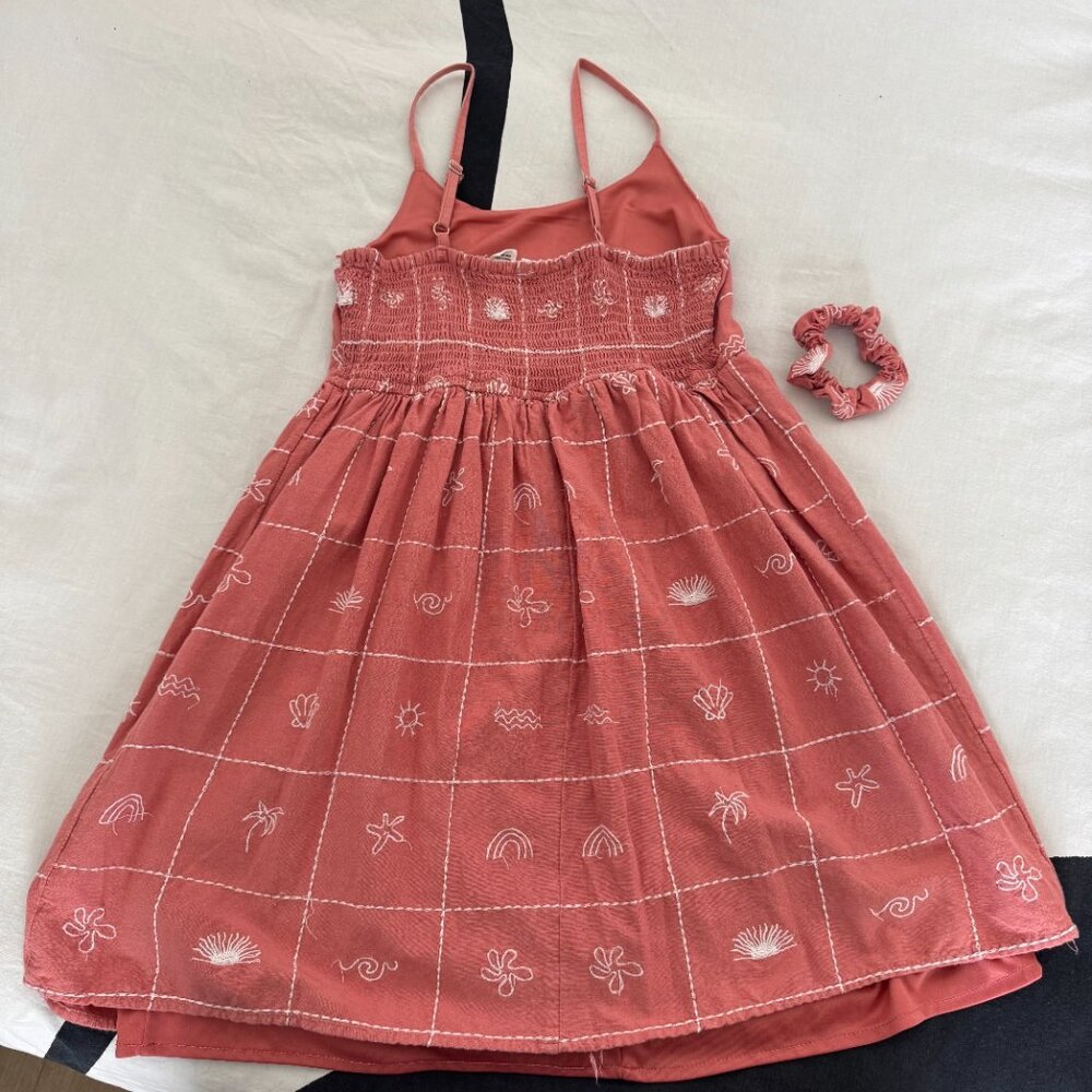 Girls Coral Summer Dress + Matching Scrunchie | Beachy Vacation Print Sz 12 - Picture 4 of 6